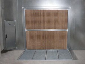 Einbau-Trockenspritzwand mit Faltkartonfilter und Unterabsaugung