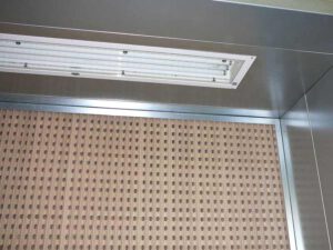 Trockenspritzstand mit Beleuchtung