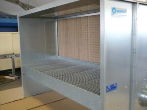 Trockenspritzstand mit Unterabsaugung, Ansicht3